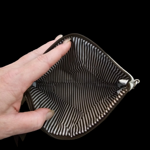 Thirty-one Hampton in Taupe Mini Zipper Pouch / Wristlet Retired - Picture 5 of 5